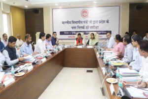Government's priority to make "self-reliant municipal corporation" by increasing income